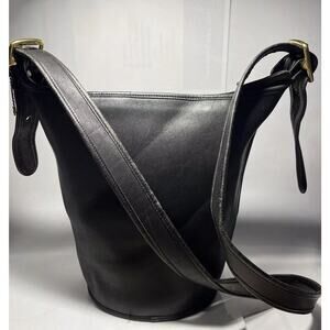 Vintage Coach Bag Helen Legacy Black Leather Bucket Crossbody Shoulder Bag 9953
